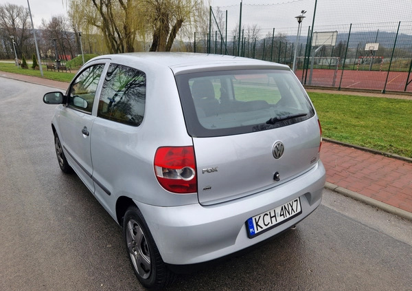 Volkswagen Fox cena 6900 przebieg: 181000, rok produkcji 2006 z Węgliniec małe 154